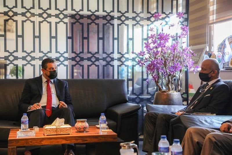 تیمی پێشانگای نێودەوڵەتی سلێمانی سەردانی پارێزگاری سلێمانییان کرد